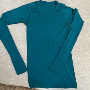 Lululemon Swiftly long sleeved compression top